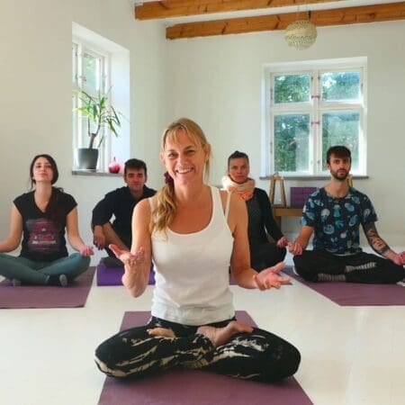 Winnie Winnetu Yoga Class | Yogi Living Ashram
