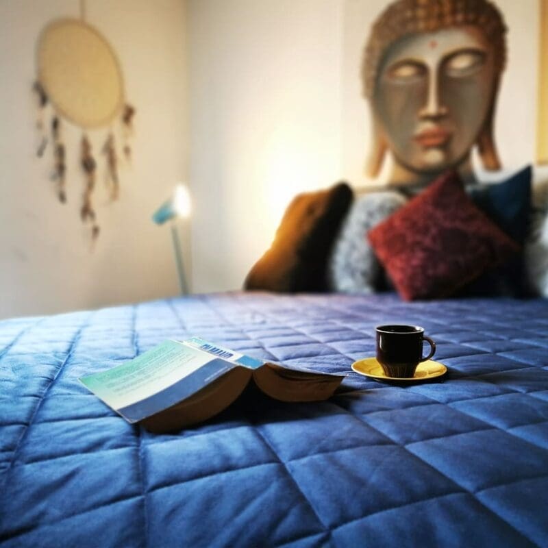 Bedroom-yogi-living-bed&breakfast-