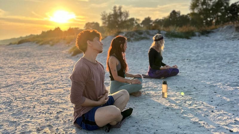 Beach Yoga | Splash Screen